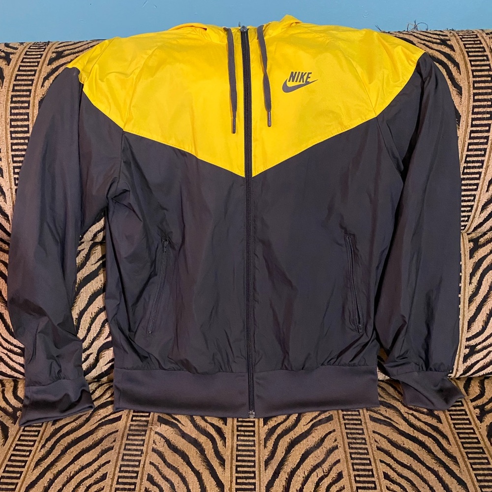 Nike Windrunner - image 1